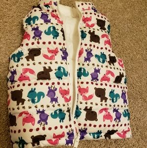 Girl's puffy vest